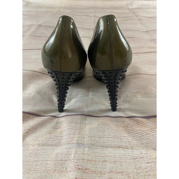 Burberry Women's Dark Nickel Patent Raised Dot Pumps - 41 (US 11) - Picture 4 of 13